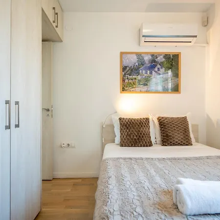 Sofia41 - Prime Location Appartement *