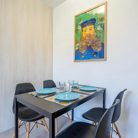 Sofia41 - Prime Location Appartement *