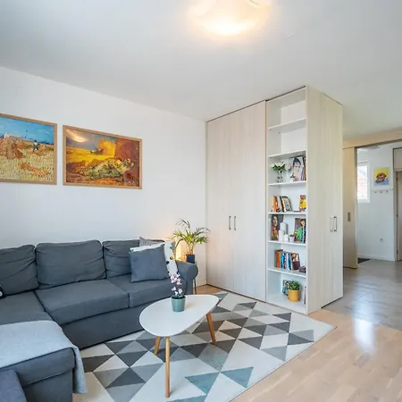 Sofia41 - Prime Location Apartamento *